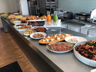 tapas buffet ud af huset - Mad ud af huset og catering til konfirmation København